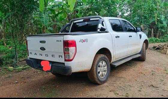 FORD RANGER 3.2 XLS 4X4 CD 20V DIESEL 4P AUTOMÁTICO